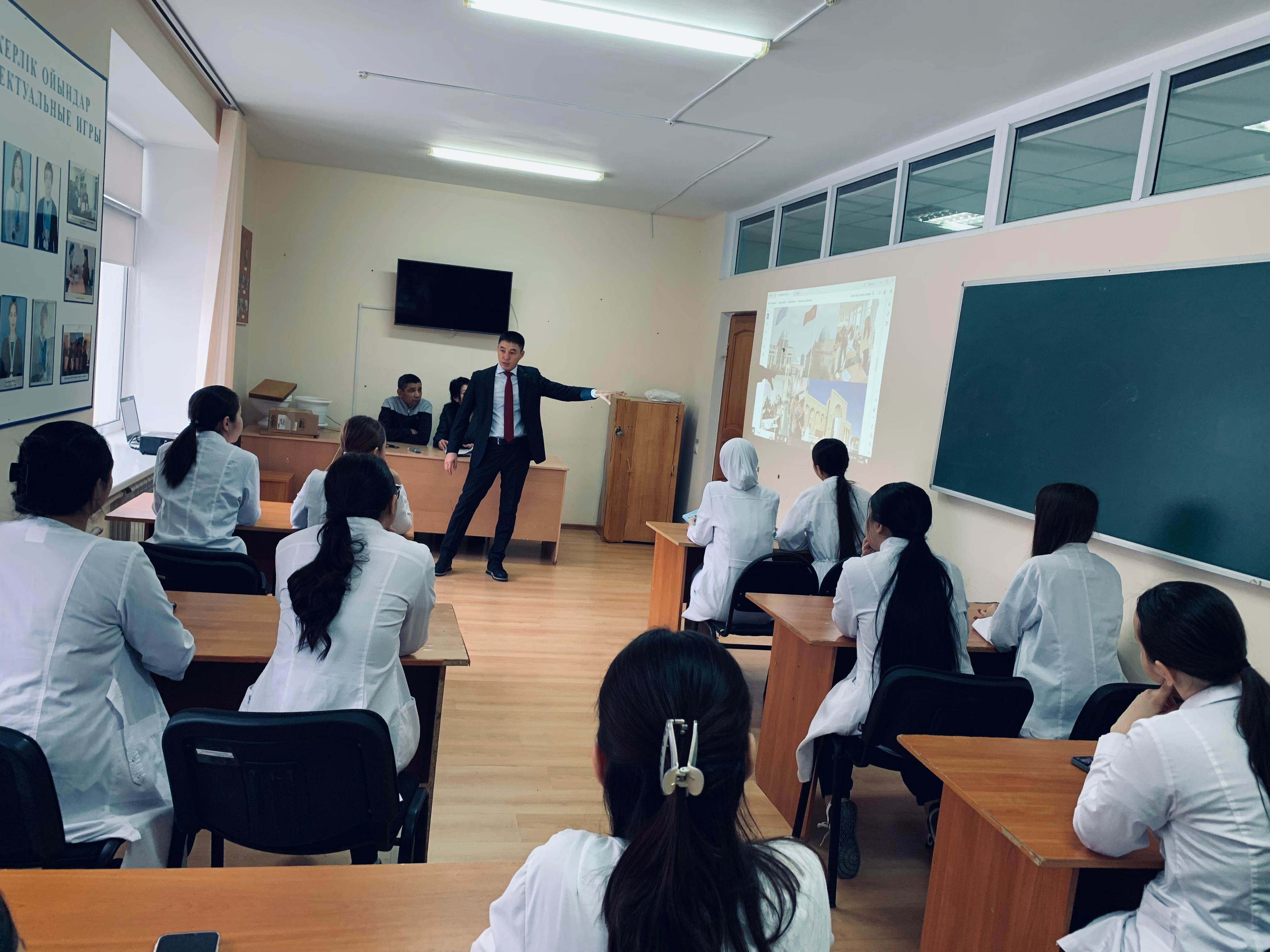 Түсіндірме жұмыстары, сауалнама.