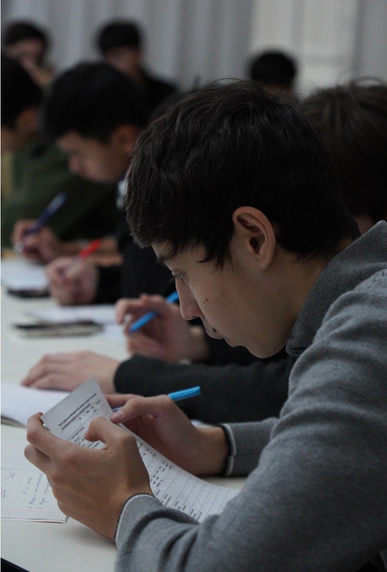 Стденттің сауалнамаға жауап беру барысы